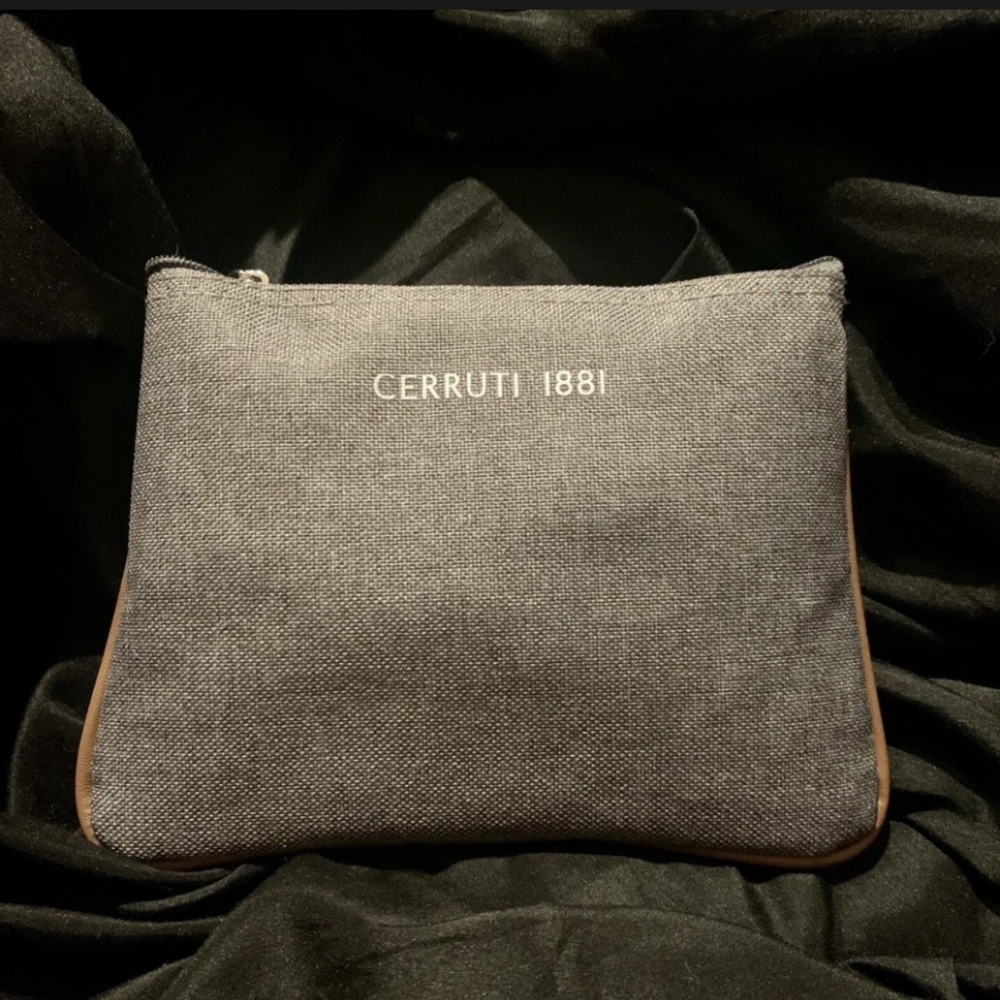 Cerruti 1881 for Lufthansa pouch ALL items included